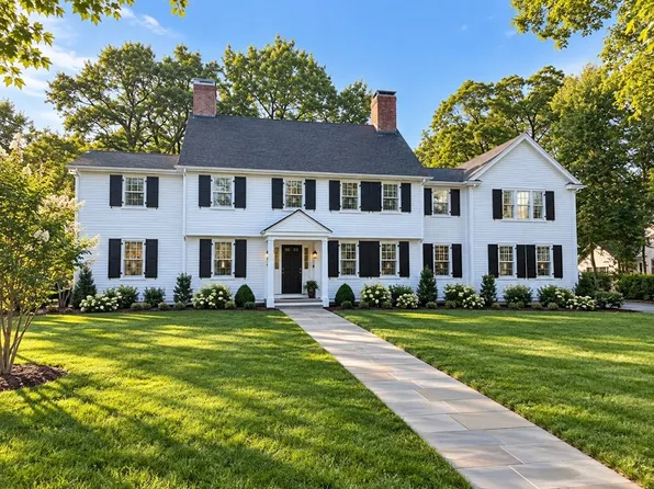 17 Midland Rd, Wellesley, MA 02482