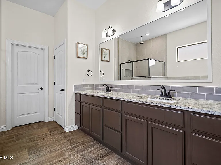 12911 Aberdare Dr — Photo 20