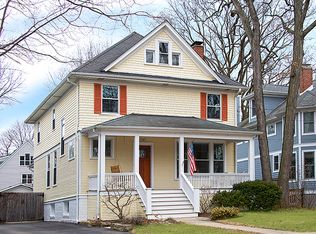 787 Foxdale Ave, Winnetka, IL 60093