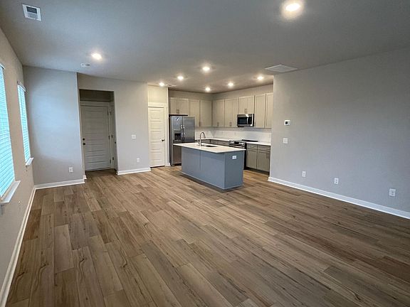BRAND NEW townhome waiting for you!