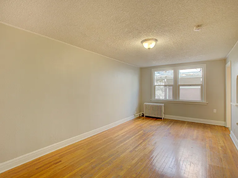 1071 Marion Street — Photo 10