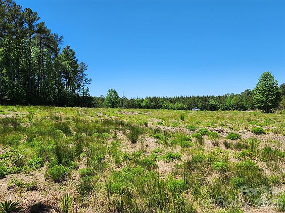 5th image of 2423 Pine Grove Church Rd