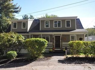 7 Arlington St, Chelmsford, MA 01824