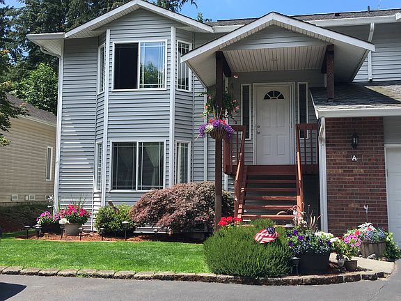 2nd image of 7205 54th Pl NE