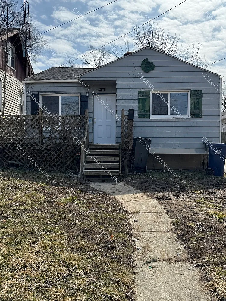 2469 Gibson St. — Photo 1