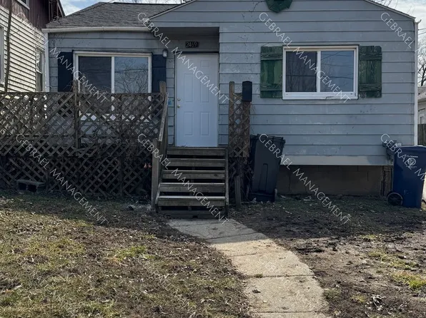 2469 Gibson St, Flint, MI 48503