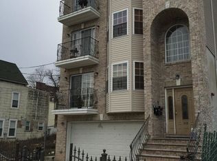 298 Garside St, Newark, NJ 07104