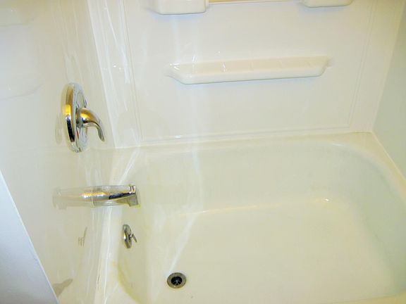4th image of 228 N Mill St #228
