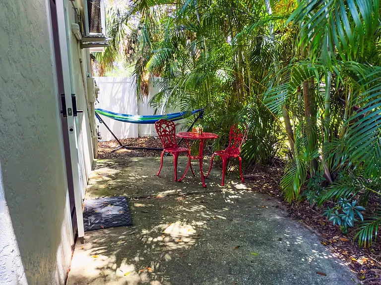 Beneva Rd — Photo 4