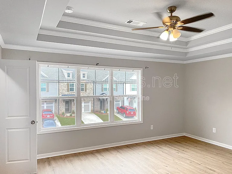 5108 Fox Den Rd — Photo 18