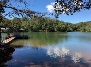 212 Fox Trot Ln, Hartwell, GA 30643