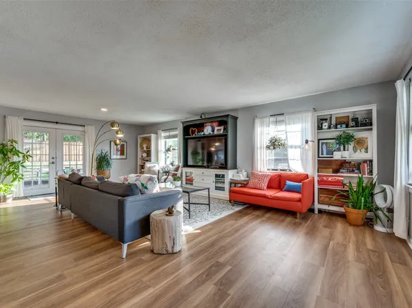 2904 Golfing Green Dr, Farmers Branch, TX 75234