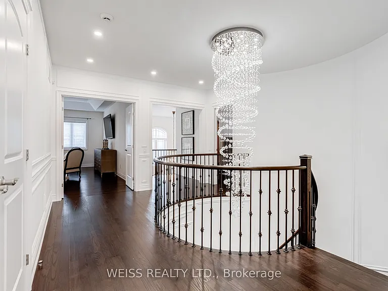 43 Chesney Cres — Photo 27
