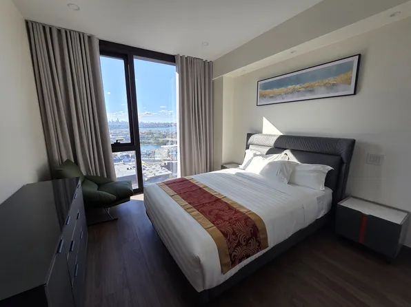 36-21 Prince Street image 4 of 7