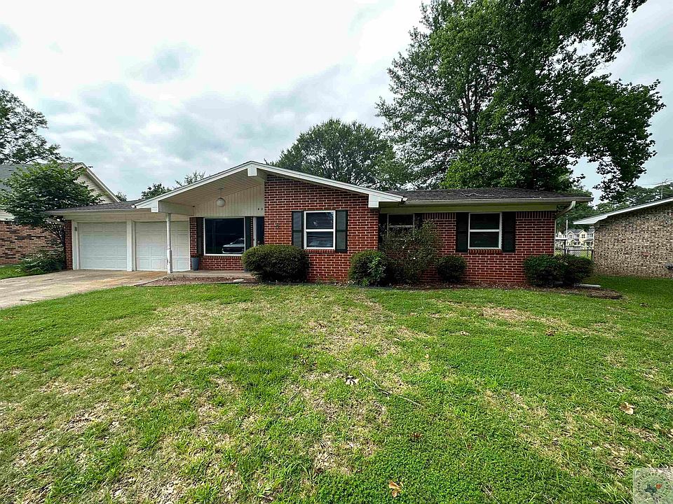 1st image of 4004 Honeysuckle Ln