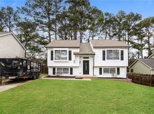 6158 Raintree Bnd, Lithonia, GA 30058