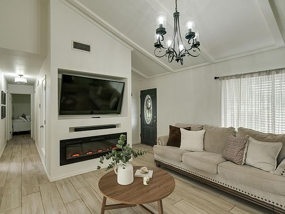 5th image of 1621 Grandview E