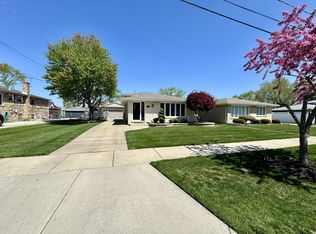 6540 W 92nd St, Oak Lawn, IL