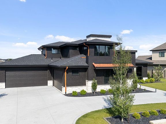 2nd image of 5403 N 292nd Cir