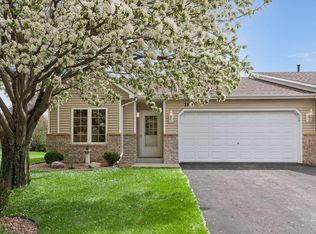 3840 Zinnia Ln N, Plymouth, MN 55441