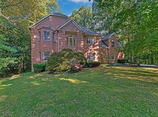 174 Whippoorwill Dr, Oak Ridge, TN 37830
