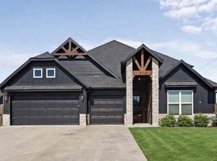 1300 Paragon Dr, Centerton, AR 72719