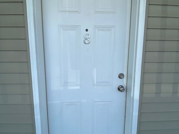 22 Fairfield St APT 8