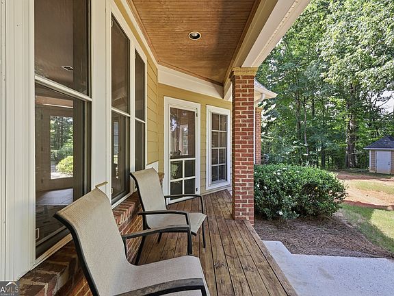 5th image of 357 Birchwood Dr