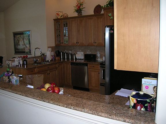 4th image of 2616 SW 27th Pl