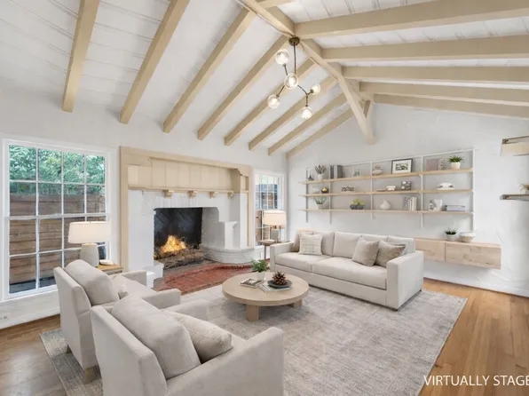 311 N Tennant St, Dallas, TX 75208