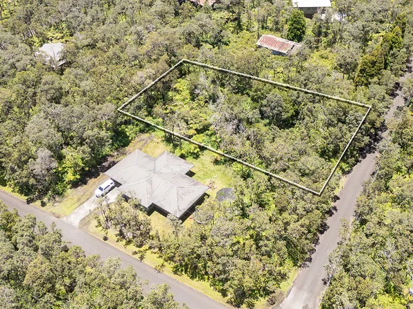11th St Lot 995, Volcano, HI 96785