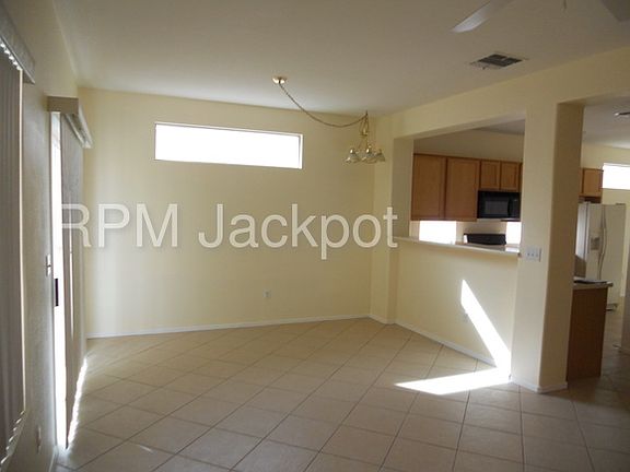 5th image of 1813 Tiger Creek Ave