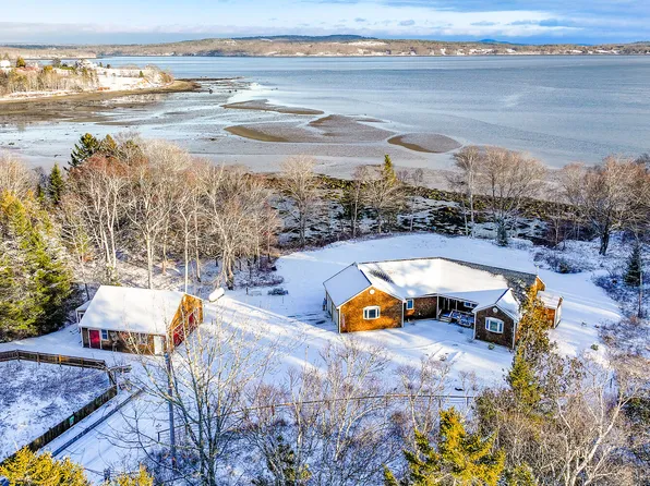 117 Pirates Cove Road Road, Stockton Springs, ME 04981