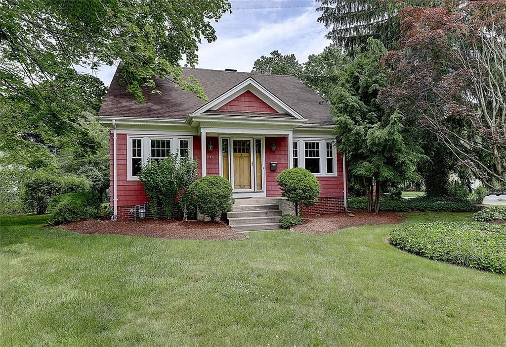 246 Washington Rd, Barrington, RI 02806 Zillow