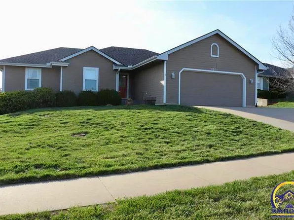 2251 SE Piedmont Ct, Tecumseh, KS 66542