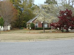 2330 Crystal Ct, Loganville, GA 30052