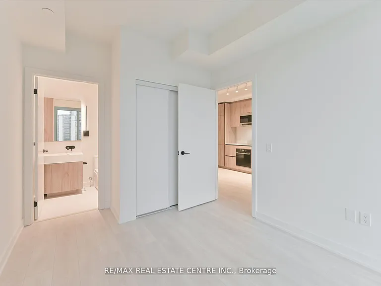 117 Broadway Ave #1406 — Photo 11