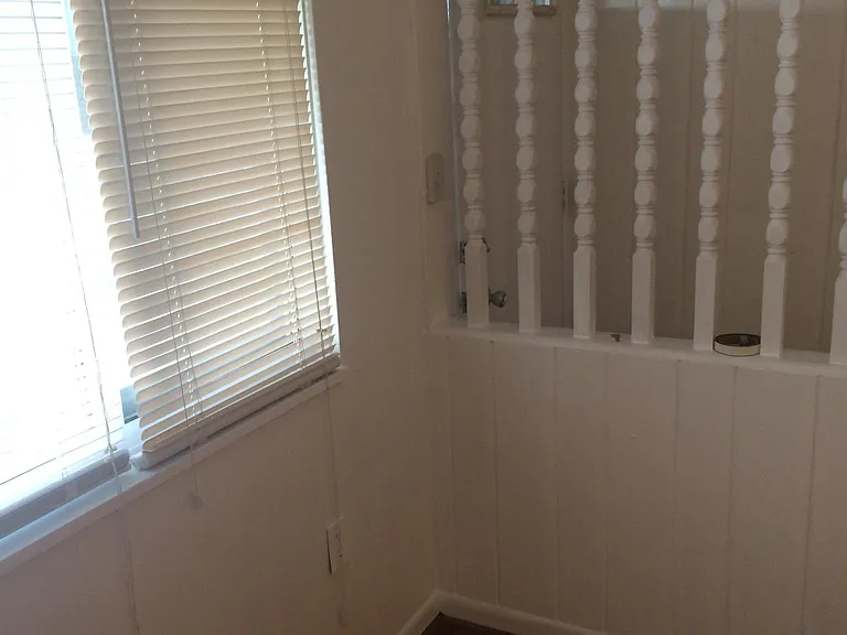 1615 Sterling St — Photo 4