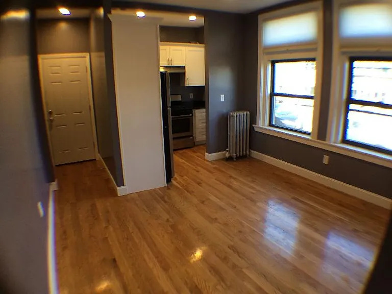 245 Harvard Ave #4 — Photo 5