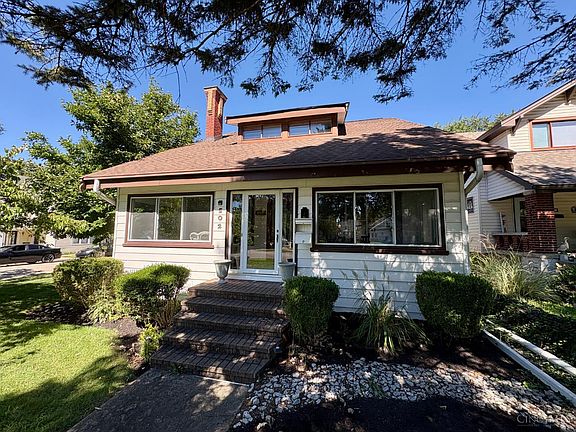 2nd image of 502 Hooven Ave