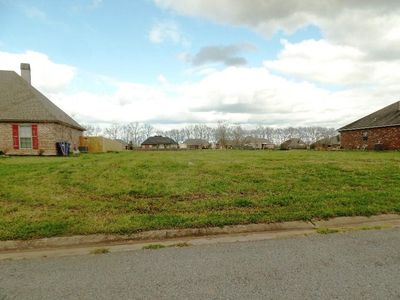 62 W Lakes Blvd, Alexandria, LA, 71303