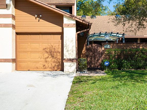 3rd image of 3729 Collinwood Ln