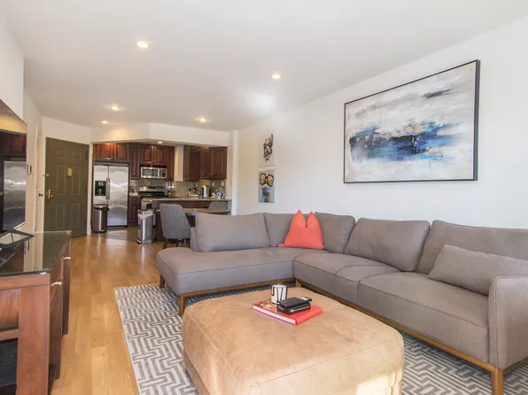 32-14 30th Avenue image 1 of 9