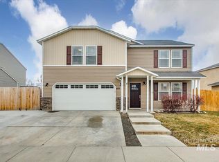 403 E Willowcreek Dr, Middleton, ID 83644