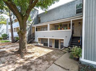 781 Country Place Dr APT 2084, Houston, TX 77079