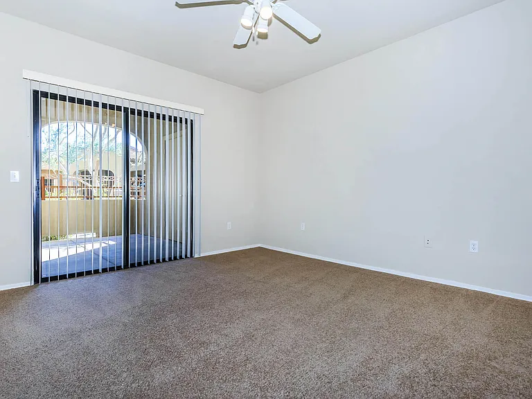 2b2 Renovated 1141 SQFT 2 Bed 2 Bath