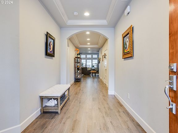 3rd image of 5205 NE 130th St