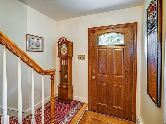 3rd image of 1808 Greenvale Ct