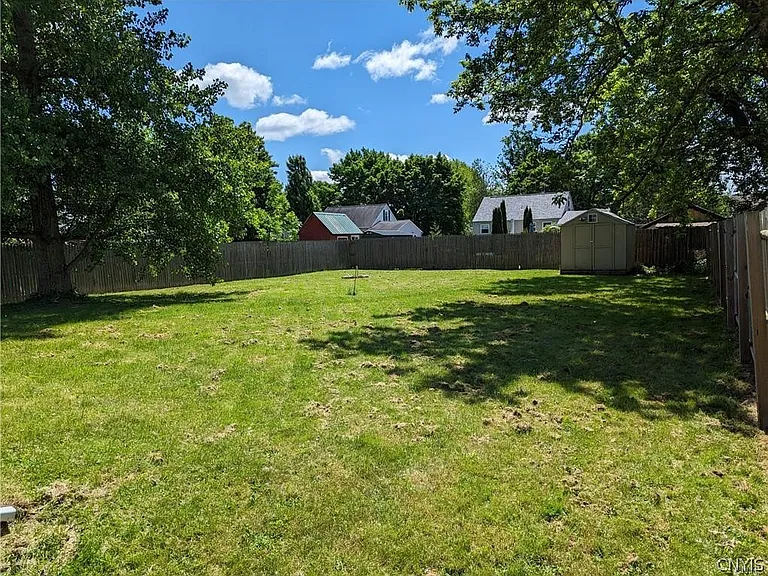 5854 Reis Dr — Photo 22