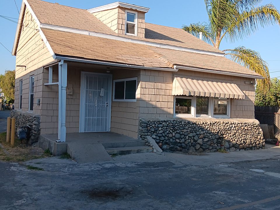 【匿名配送】HOUSES AND GARDENS IN CALIFORNIA Private Fenced Yard - Oceanside CA Real Estate - 2 Homes For